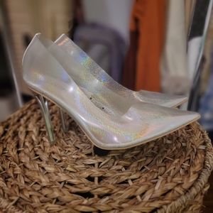 Iridescent heels